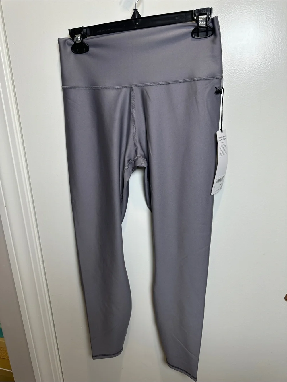 ALO Yoga High-Waist Leggings in Slate (4)